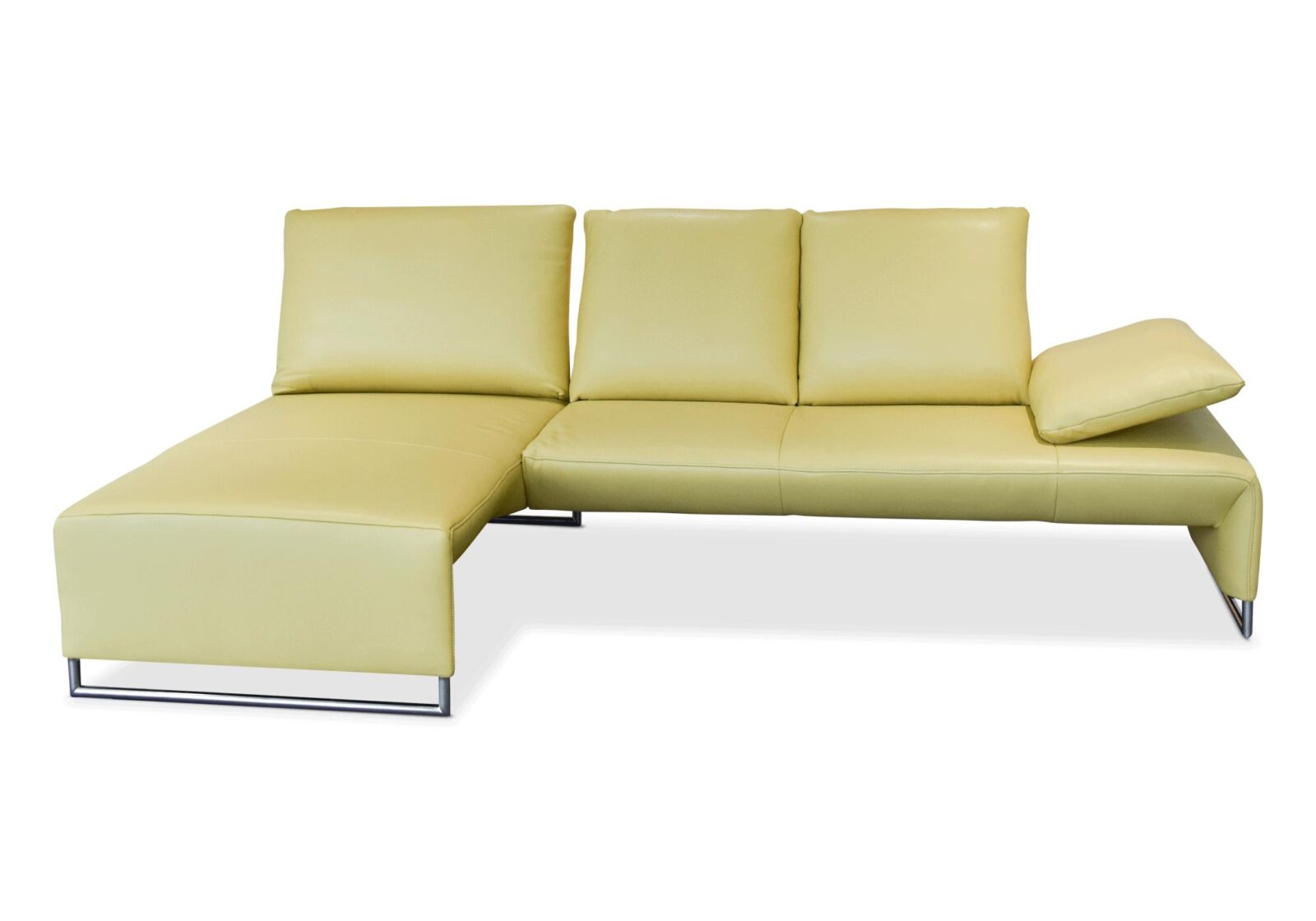 Sofa Ramon Koinor mit Sitztiefenverstellung. Bezug: Leder. Farbe: Gelb. Erhältlich bei Möbel Gallati.