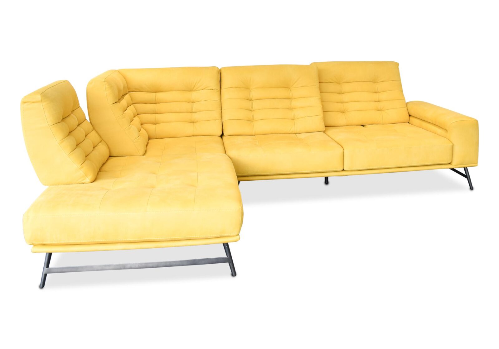 Ecksofa Roché mit Sitztiefenverstellung. Bezug: Leder. Farbe: Gelb. Erhältlich bei Möbel Gallati.
