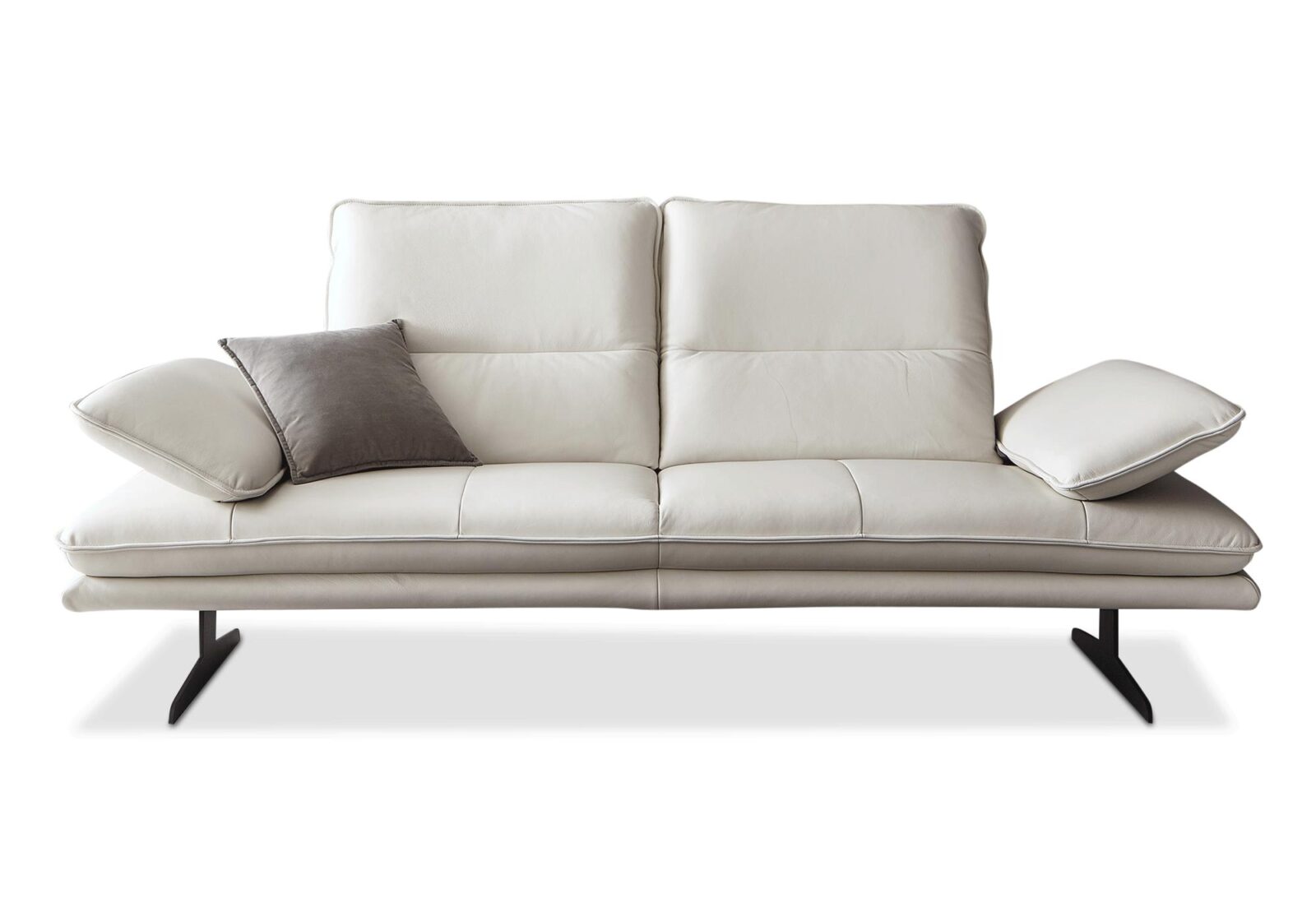 2.5 Sofa Gillet mit verstellbaren Armlehnen. Bezug: Leder. Farbe: Eisgrau. Erhältlich bei Möbel Gallati.