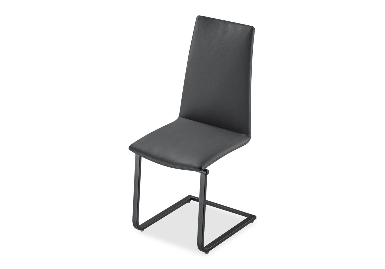 Freischwinger Stuhl Astra. Bezug: Leder. Farbe: Schwarz. Erhältlich bei Möbel Gallati.