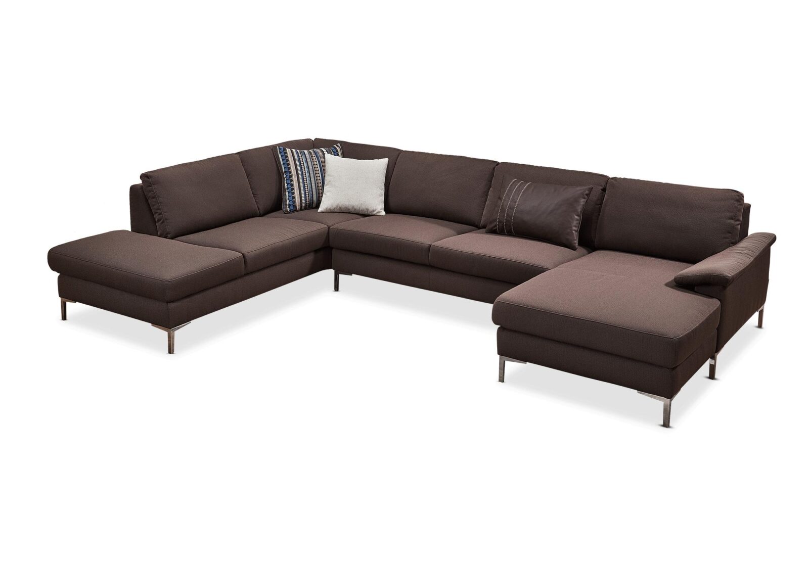 Wohnlandschaft Calypso  Ecksofa  Hocker. Bezug: Stoff. Farbe: Braun. Erhältlich bei Möbel Gallati.