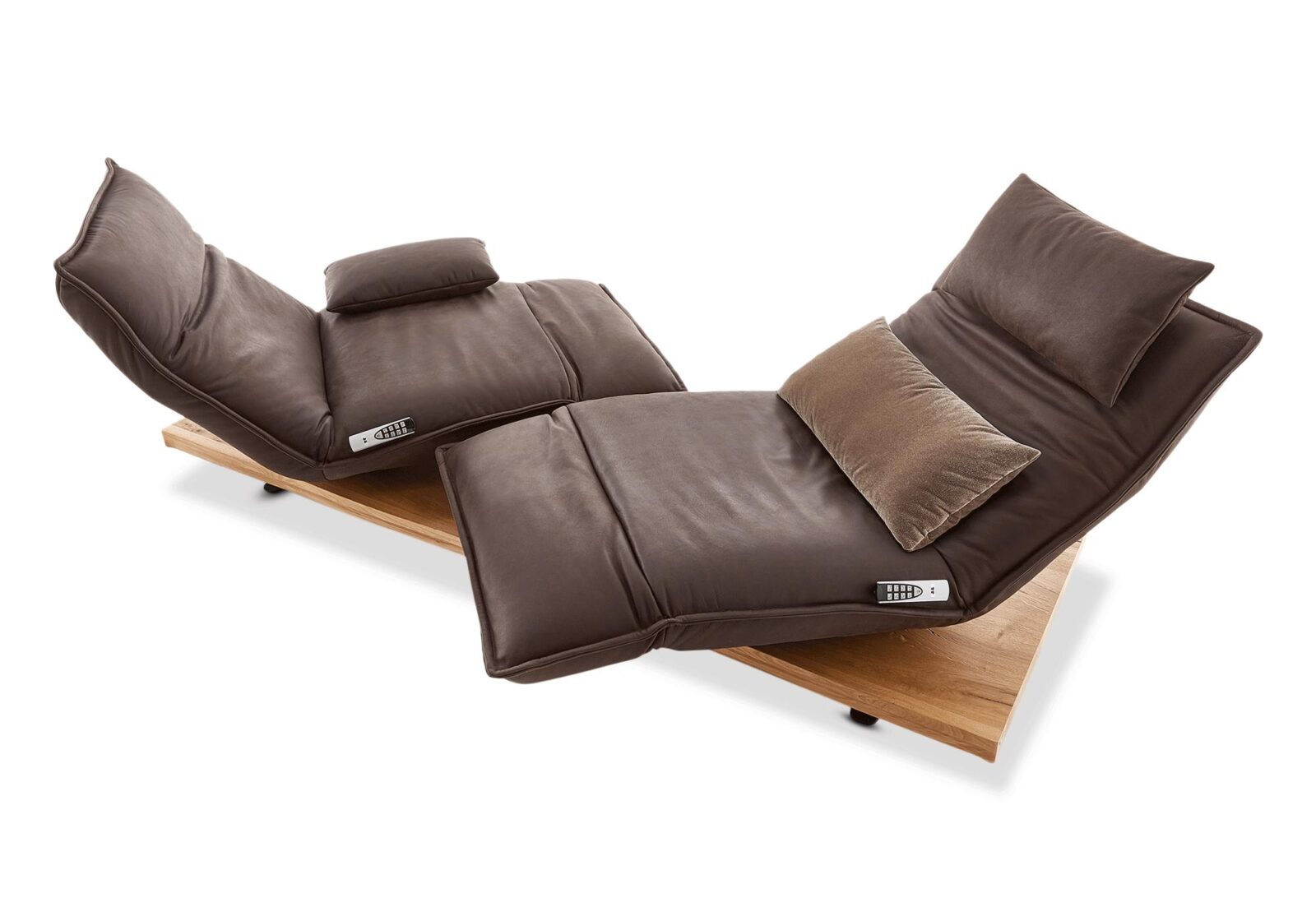 2er Relaxsofa Epos mit Sitzverstellung. Bezug: Leder. Farbe: Mud. Erhältlich bei Möbel Gallati.